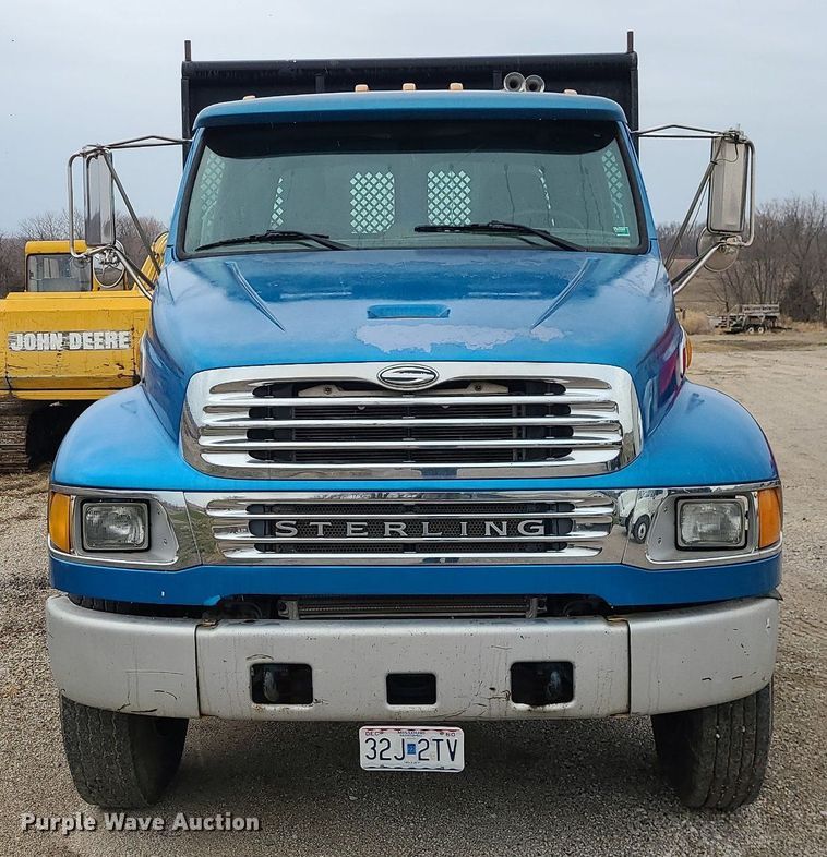 image for item LH9927 2007 Sterling Acterra  flatbed truck