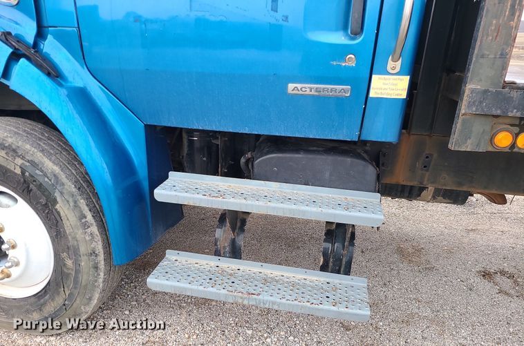 image for item LH9927 2007 Sterling Acterra  flatbed truck