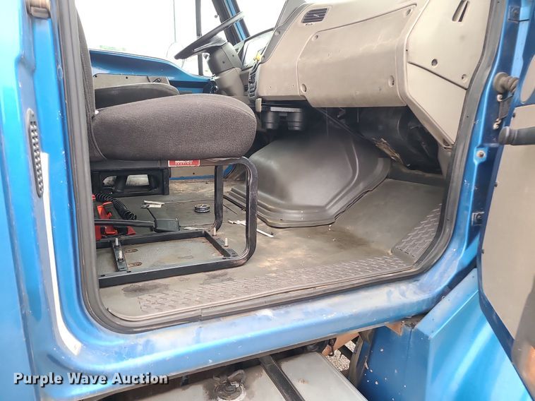 image for item LH9927 2007 Sterling Acterra  flatbed truck