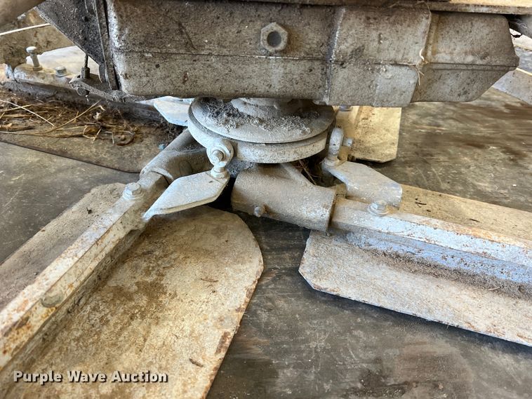 image for item LI9621 Best CF464  power trowel