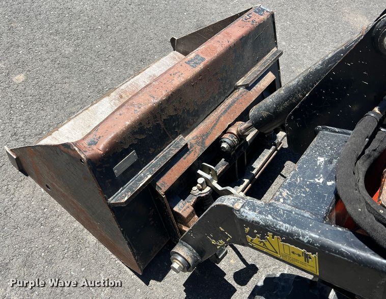 image for item LI9623 2017 Ditch Witch SK600  compact utility loader