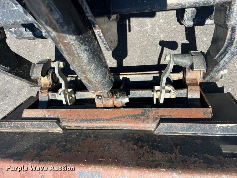 image for item LI9623 2017 Ditch Witch SK600  compact utility loader