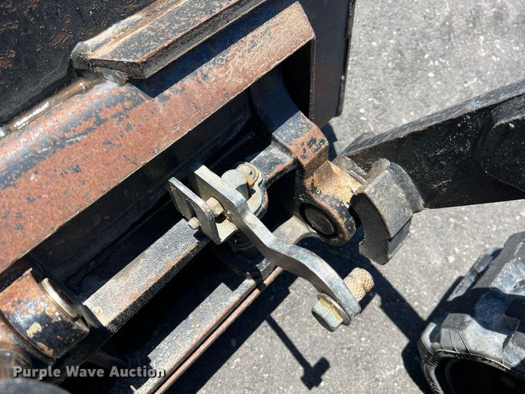 image for item LI9623 2017 Ditch Witch SK600  compact utility loader