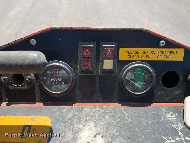 image for item LI9623 2017 Ditch Witch SK600  compact utility loader