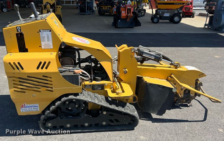 image for item LI9624 2016 Vermeer SC30TX  stump grinder