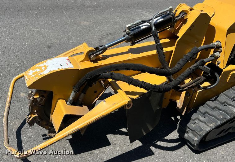 image for item LI9624 2016 Vermeer SC30TX  stump grinder