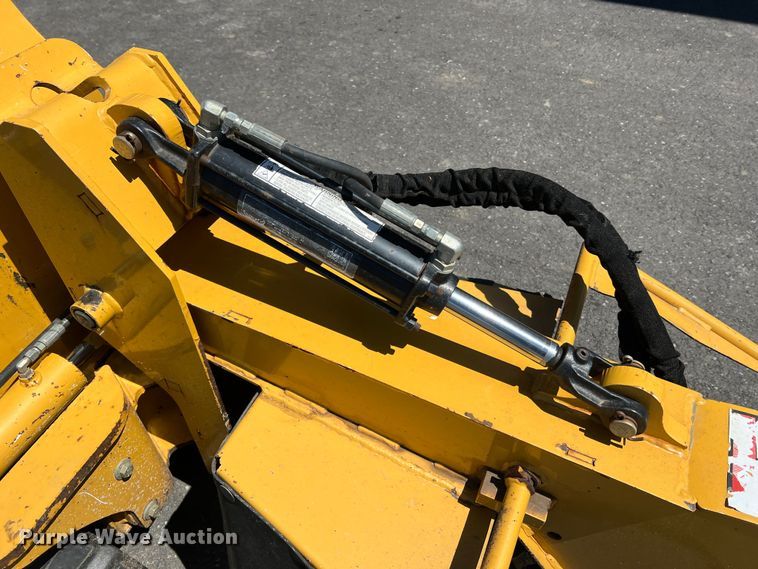 image for item LI9624 2016 Vermeer SC30TX  stump grinder