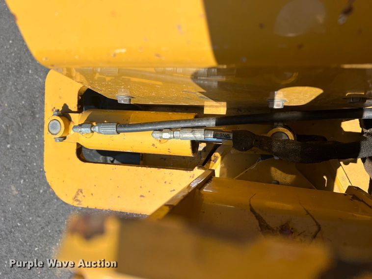 image for item LI9624 2016 Vermeer SC30TX  stump grinder