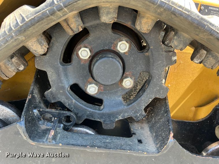 image for item LI9624 2016 Vermeer SC30TX  stump grinder