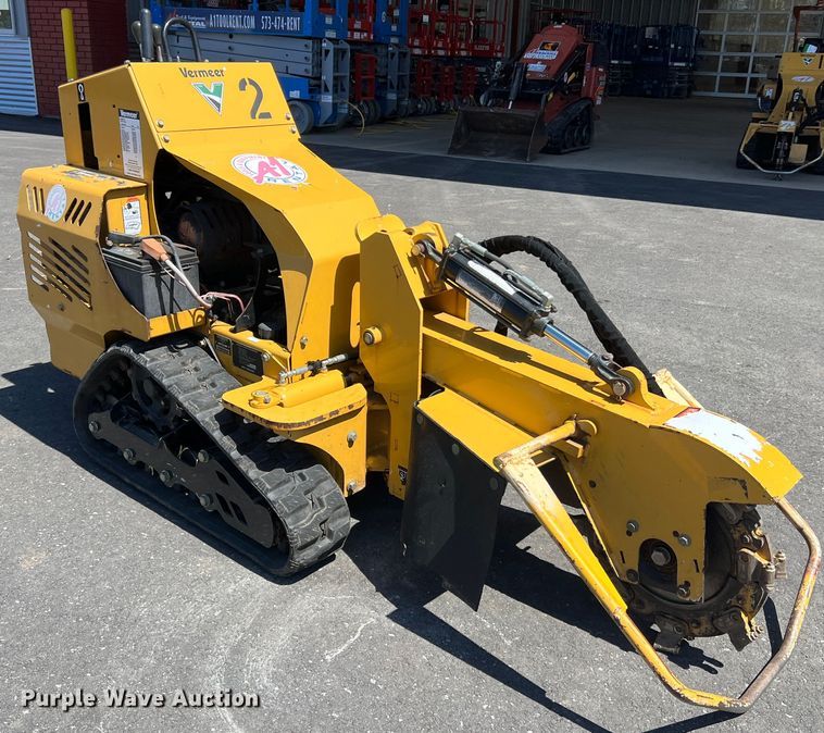 image for item LI9625 2016 Vermeer SC30TX  stump grinder