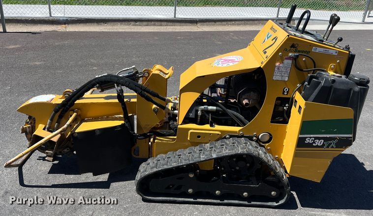 image for item LI9625 2016 Vermeer SC30TX  stump grinder