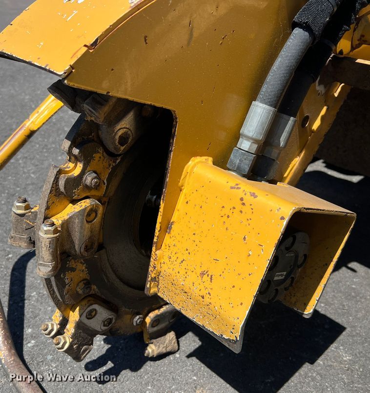 image for item LI9625 2016 Vermeer SC30TX  stump grinder