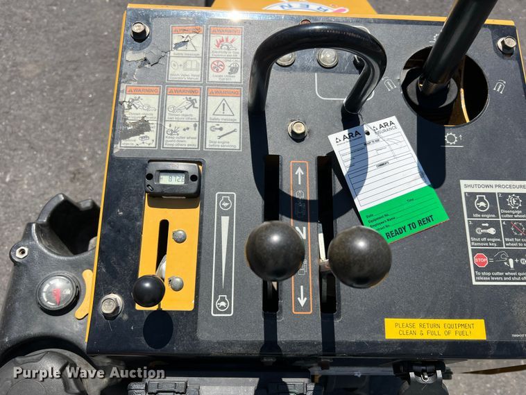 image for item LI9625 2016 Vermeer SC30TX  stump grinder