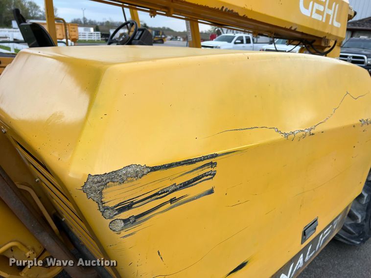 image for item LI9626 1999 Gehl DL8H  telehandler