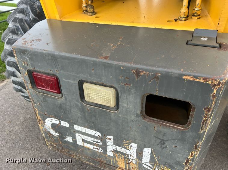 image for item LI9626 1999 Gehl DL8H  telehandler