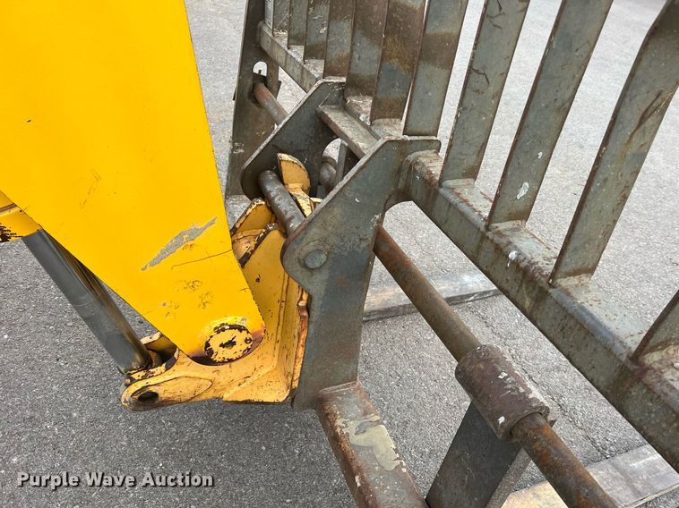 image for item LI9626 1999 Gehl DL8H  telehandler