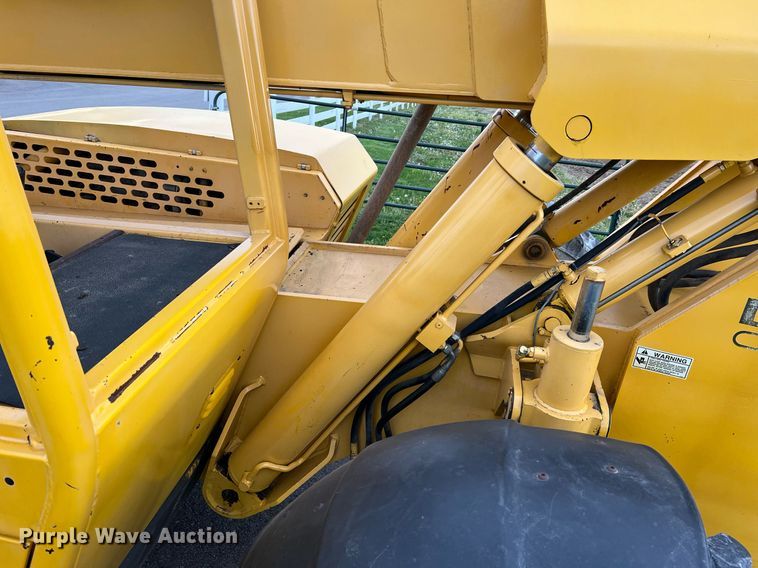 image for item LI9626 1999 Gehl DL8H  telehandler