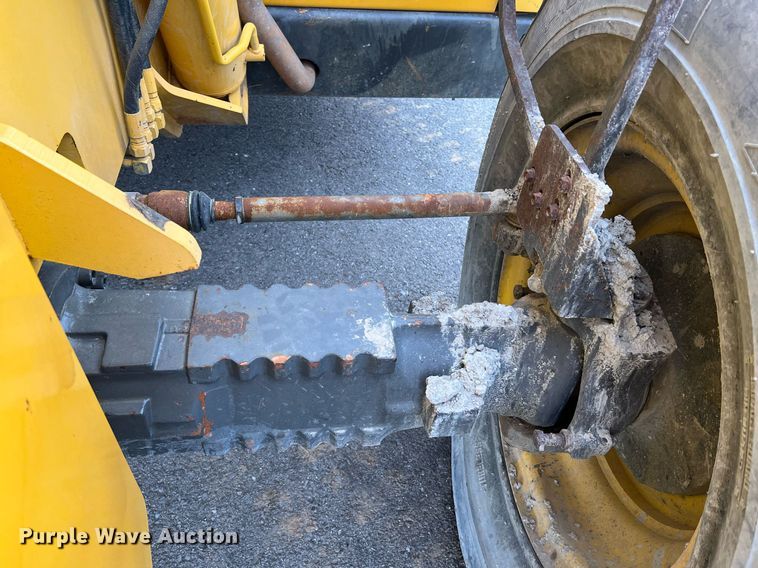 image for item LI9626 1999 Gehl DL8H  telehandler