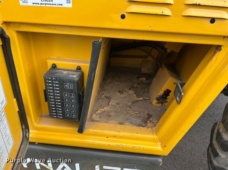 image for item LI9626 1999 Gehl DL8H  telehandler