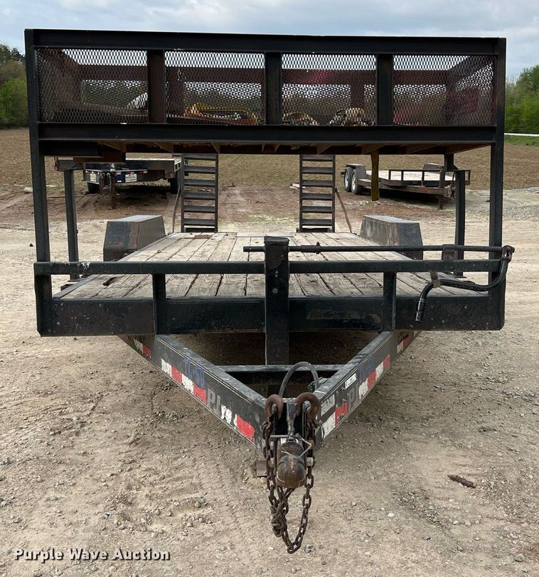 image for item LI9628 2011 PJ Trailers  equipment trailer