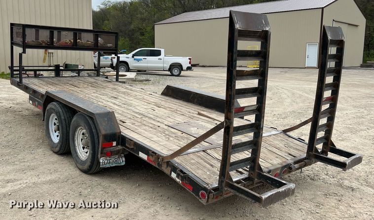 image for item LI9628 2011 PJ Trailers  equipment trailer