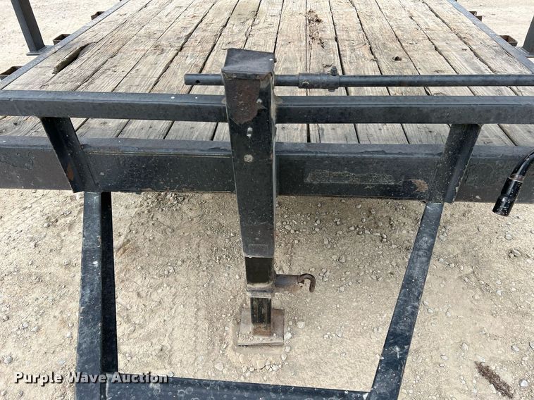 image for item LI9628 2011 PJ Trailers  equipment trailer