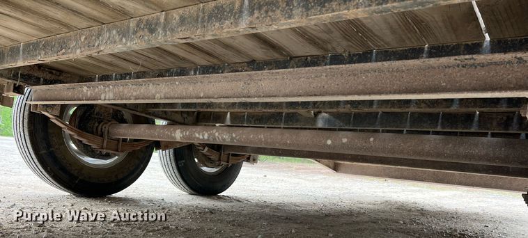 image for item LI9628 2011 PJ Trailers  equipment trailer