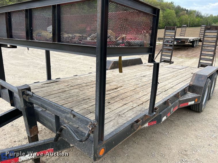 image for item LI9628 2011 PJ Trailers  equipment trailer