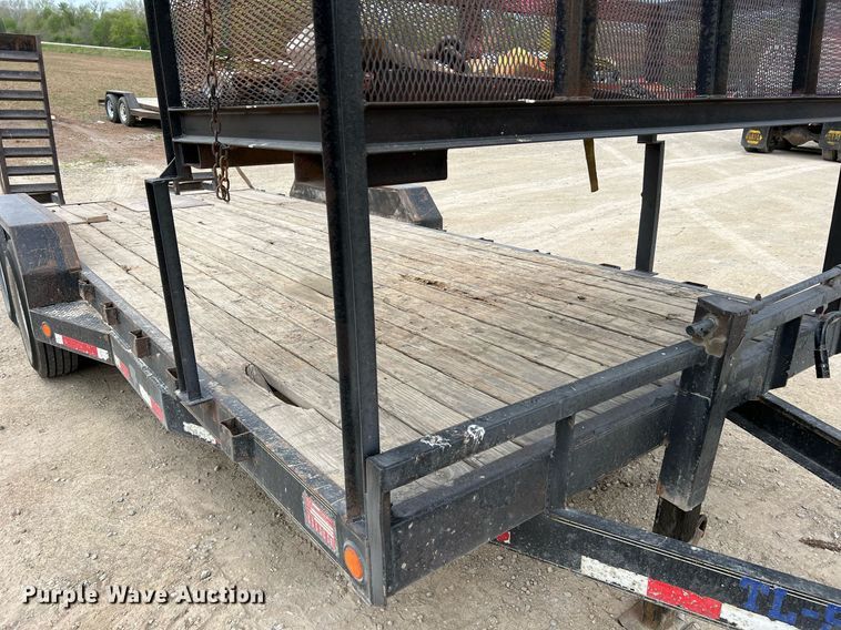 image for item LI9628 2011 PJ Trailers  equipment trailer
