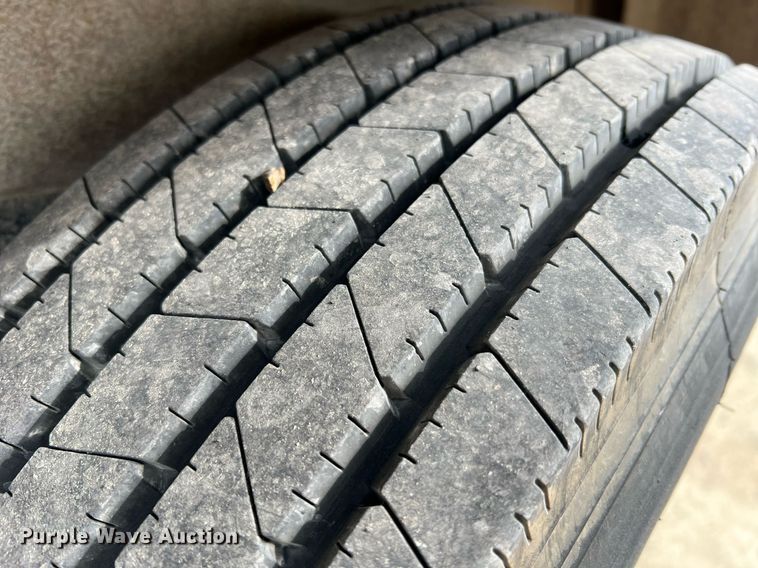 image for item LI9628 2011 PJ Trailers  equipment trailer