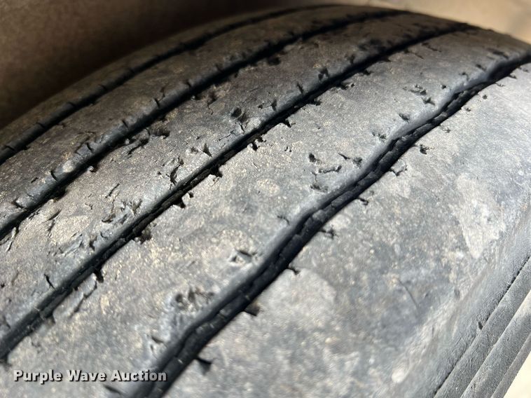 image for item LI9628 2011 PJ Trailers  equipment trailer