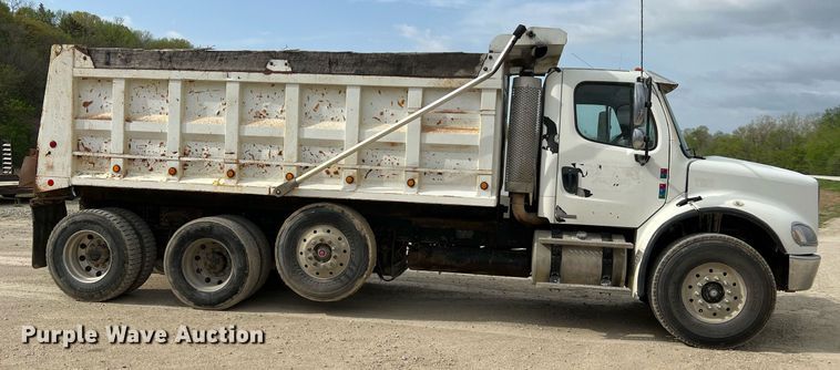 image for item LI9631 2007 Freightliner Business Class M2 112  dump truck