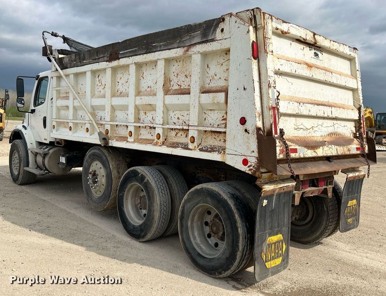 image for item LI9631 2007 Freightliner Business Class M2 112  dump truck