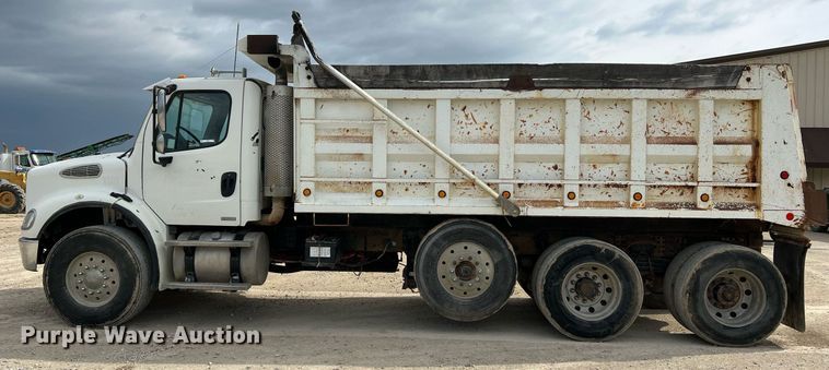 image for item LI9631 2007 Freightliner Business Class M2 112  dump truck