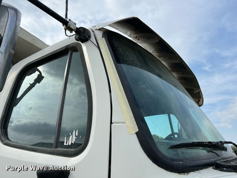 image for item LI9631 2007 Freightliner Business Class M2 112  dump truck