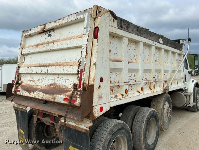 image for item LI9631 2007 Freightliner Business Class M2 112  dump truck