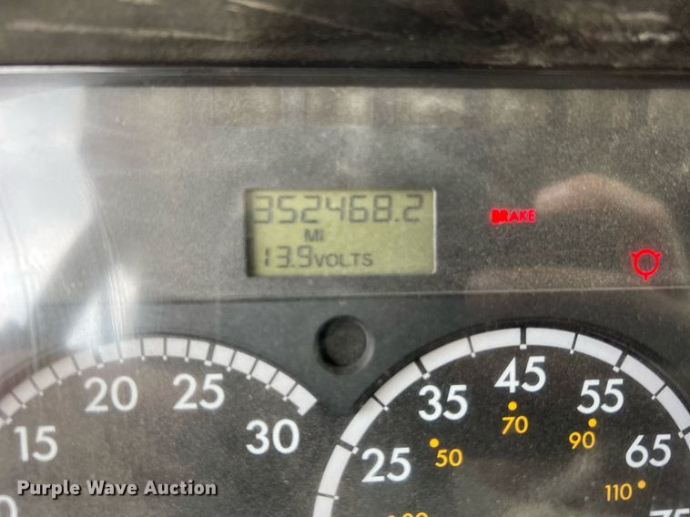 image for item LI9631 2007 Freightliner Business Class M2 112  dump truck