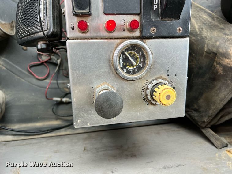 image for item LI9631 2007 Freightliner Business Class M2 112  dump truck