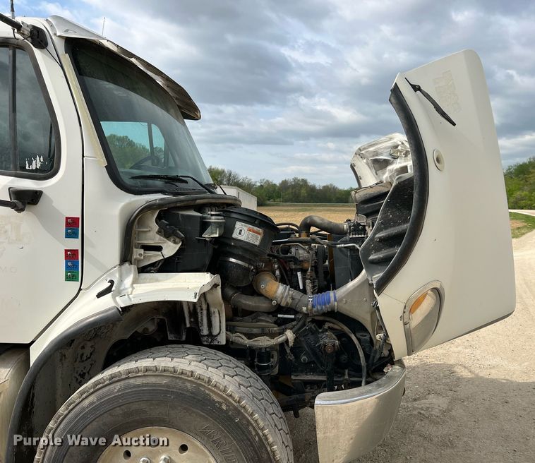 image for item LI9631 2007 Freightliner Business Class M2 112  dump truck