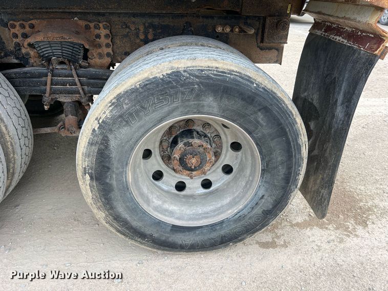 image for item LI9631 2007 Freightliner Business Class M2 112  dump truck