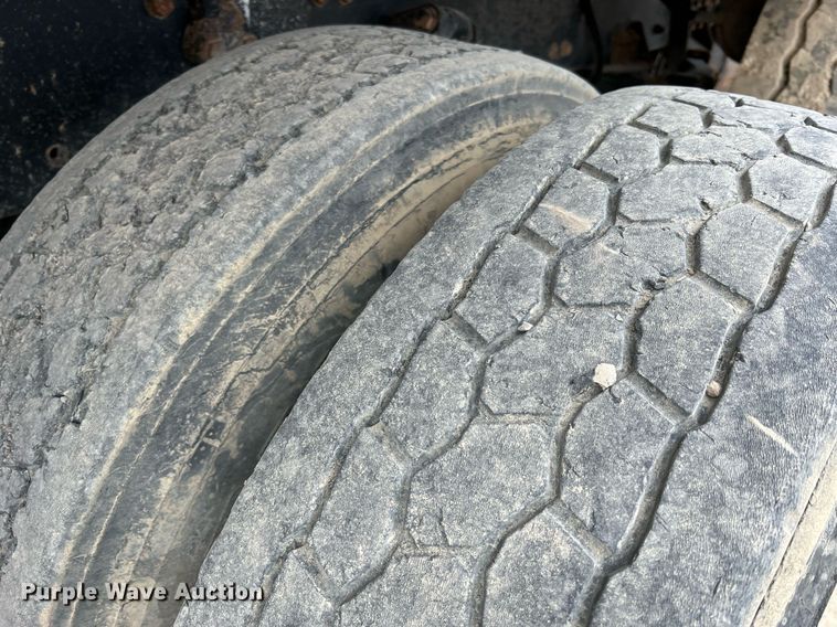 image for item LI9631 2007 Freightliner Business Class M2 112  dump truck