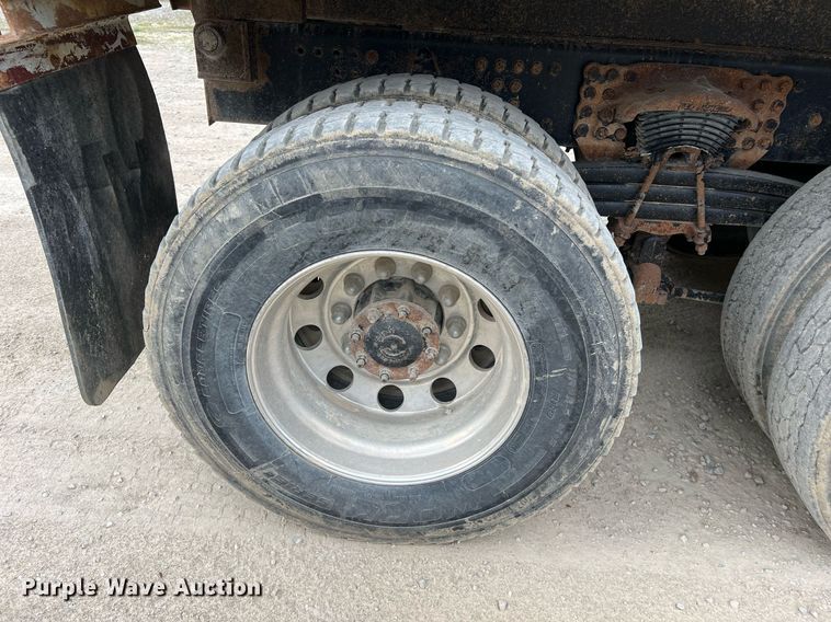 image for item LI9631 2007 Freightliner Business Class M2 112  dump truck