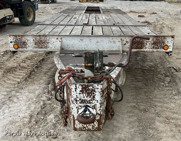 image for item LI9632 1999 Talbert  equipment trailer