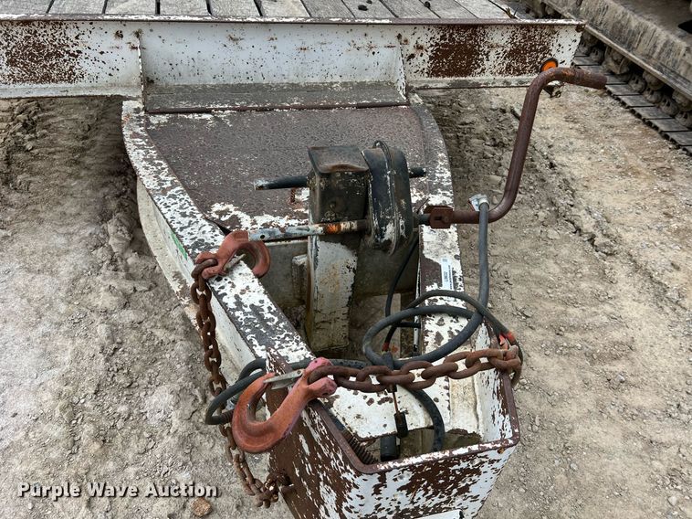 image for item LI9632 1999 Talbert  equipment trailer