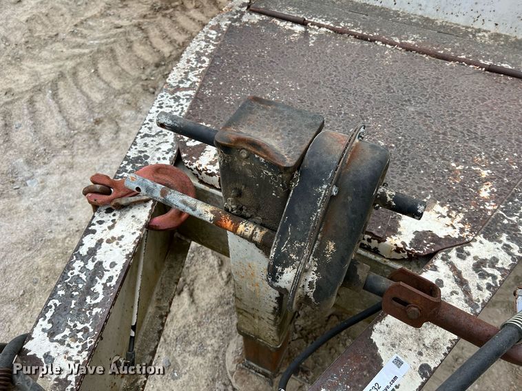 image for item LI9632 1999 Talbert  equipment trailer