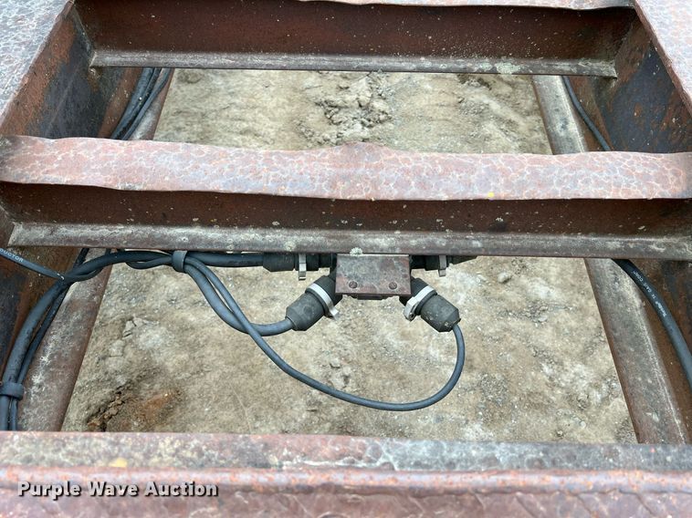 image for item LI9632 1999 Talbert  equipment trailer