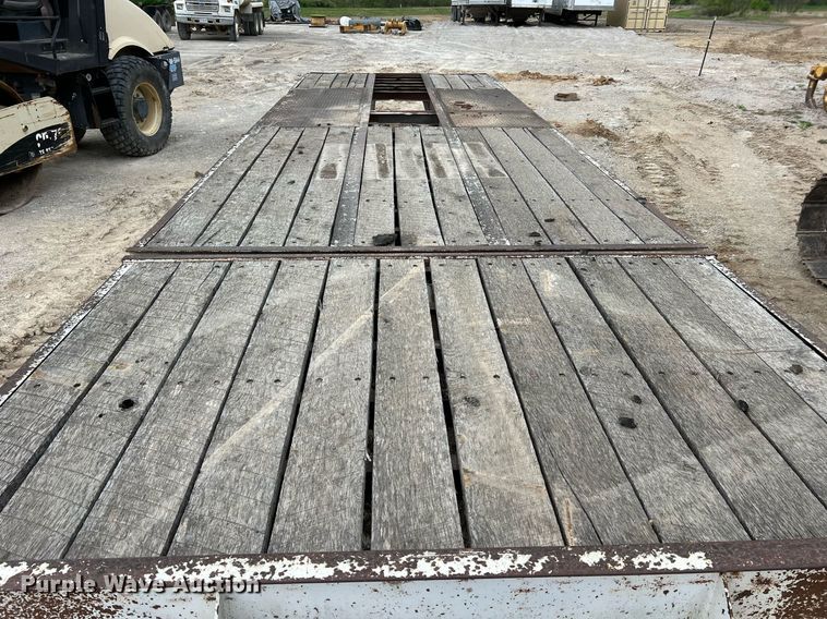 image for item LI9632 1999 Talbert  equipment trailer