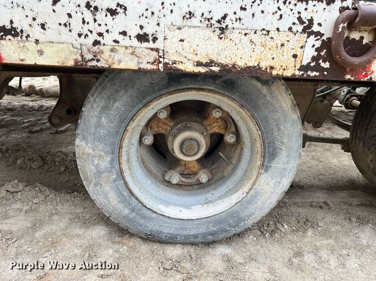 image for item LI9632 1999 Talbert  equipment trailer