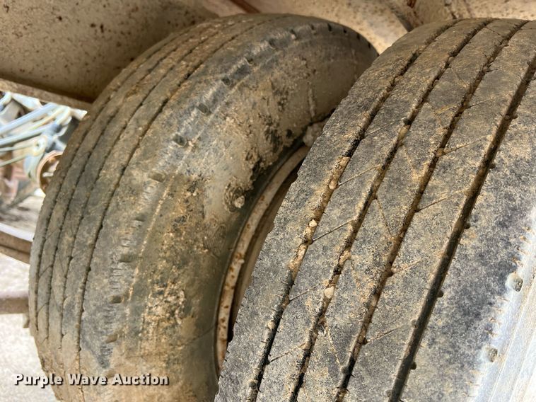 image for item LI9632 1999 Talbert  equipment trailer