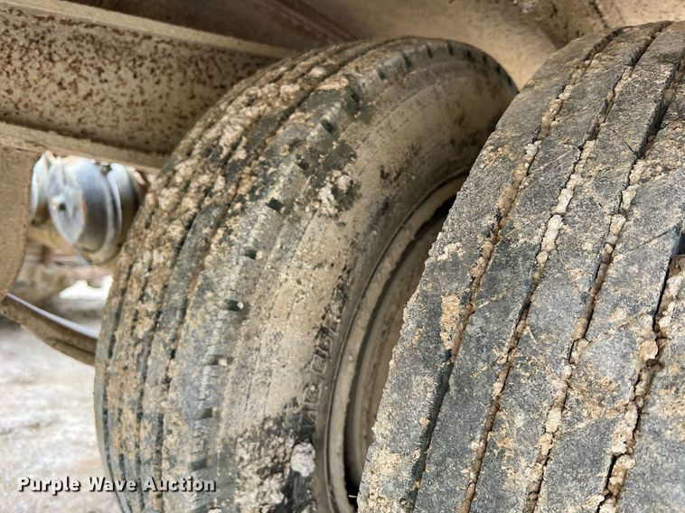 image for item LI9632 1999 Talbert  equipment trailer